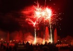 fireworks_121899_09.jpg