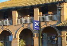 Bushwalker dies on track