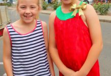 Parade’s little helpers