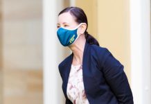 Covid cases rise in Queensland schools