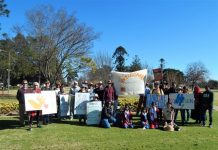 Warwick welcome walk for refugees
