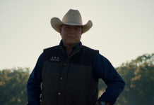 Australian star sings road safety