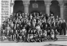 Reconnecting histories through Facebook