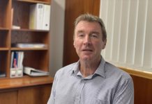 Former council CEO returns to work after unexplained absence