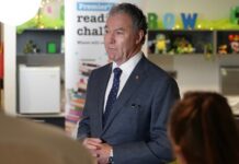 Teachers reject hefty pay rise and reduced workloads