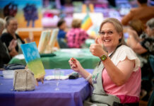 Paint under the stars at Apple and Grape